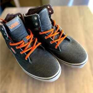 Boys Vans HighTops Size 4 NWOT